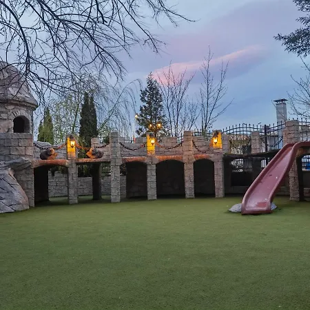 Harmony Suitеs 公寓