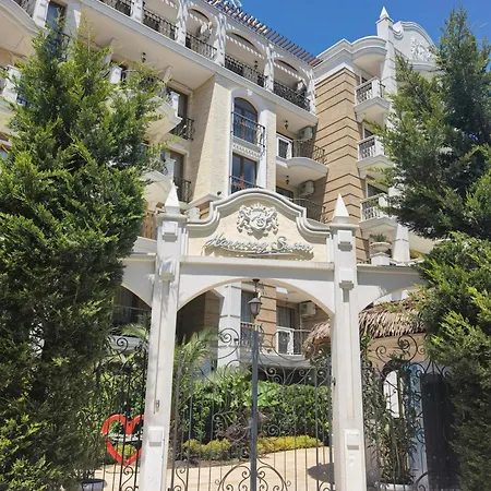 Harmony Suitеs Lejlighed Sunny Beach
