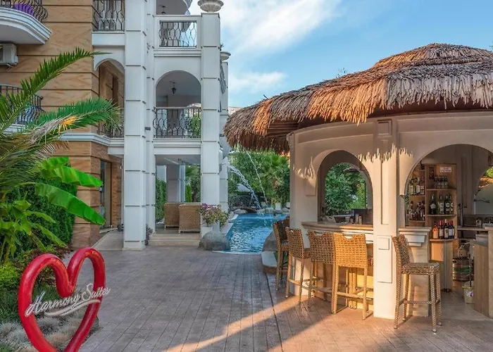 Апартамент Harmony Suitеs *