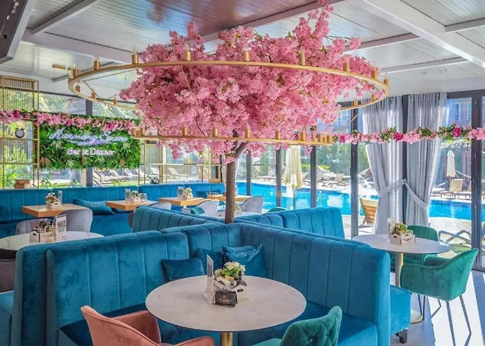 Апартамент Harmony Suitеs *